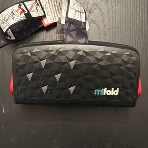 Mifold folding booster seat